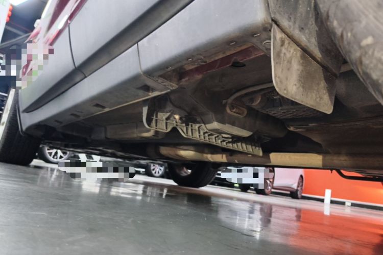 Used Buick Encore 2015 1.4T Automatic Two-Wheel Drive Urban Elite Version Chassis Rear Left