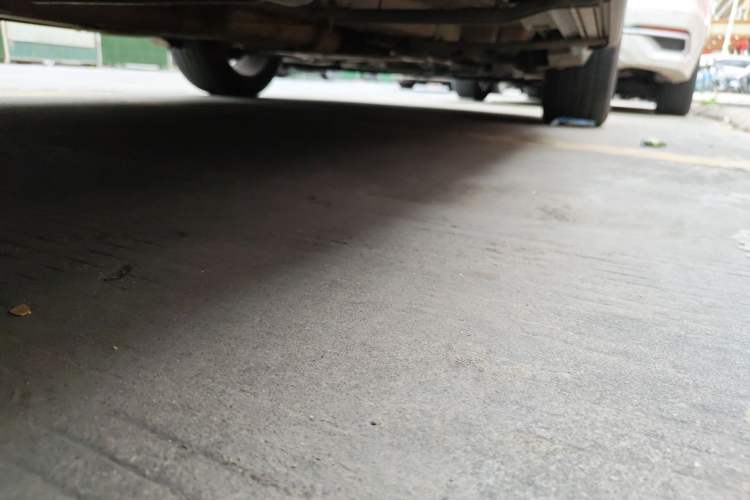 Used Buick Encore 2015 1.4T Automatic Two-Wheel Drive Urban Elite Version Chassis Rear Right