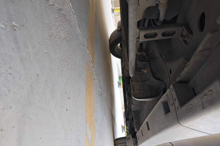 Used Buick Encore 2015 1.4T Automatic Two-Wheel Drive Urban Elite Version Chassis Rear Right