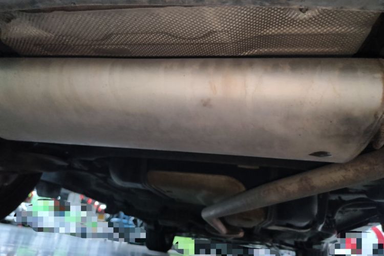 Used Buick Encore 2015 1.4T Automatic Two-Wheel Drive Urban Elite Version Chassis Rear