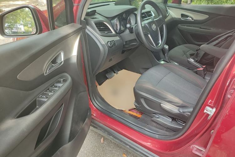 Used Buick Encore 2015 1.4T Automatic Two-Wheel Drive Urban Elite Version Driver Seat