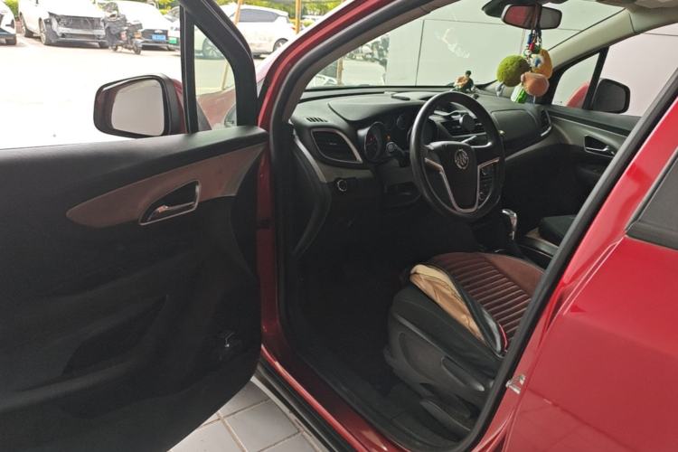 Used Buick Encore 2015 1.4T Automatic Two-Wheel Drive Urban Elite Version Driver Seat