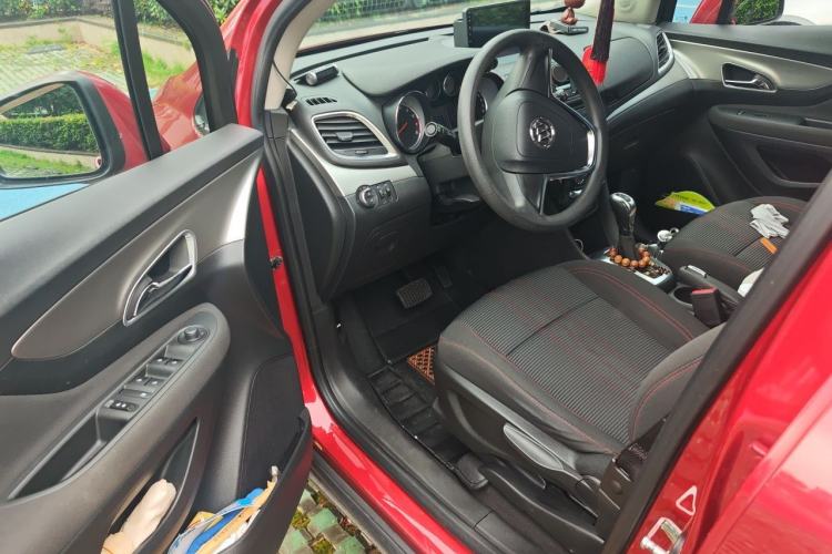 Used Buick Encore 2015 1.4T Automatic Two-Wheel Drive Urban Elite Version Driver Seat