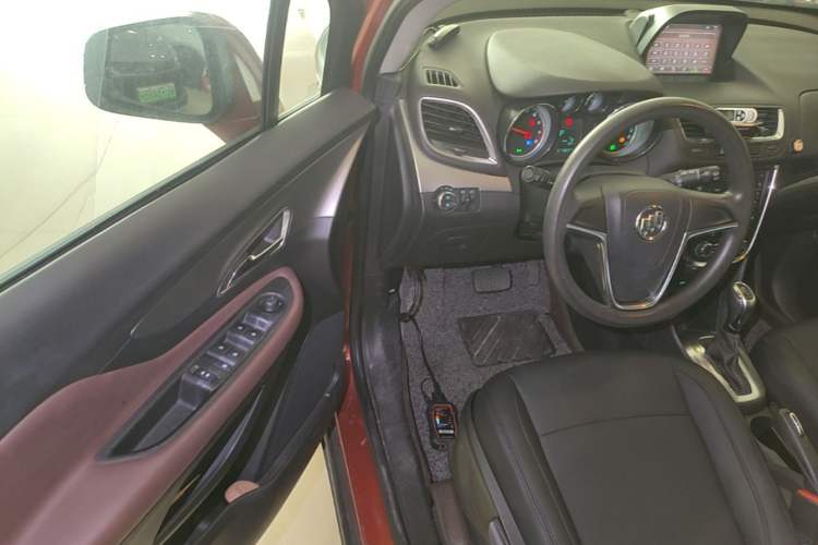 Used Buick Encore 2015 1.4T Automatic Two-Wheel Drive Urban Elite Version Driver Seat