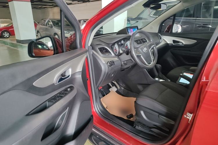Used Buick Encore 2015 1.4T Automatic Two-Wheel Drive Urban Elite Version Driver Seat