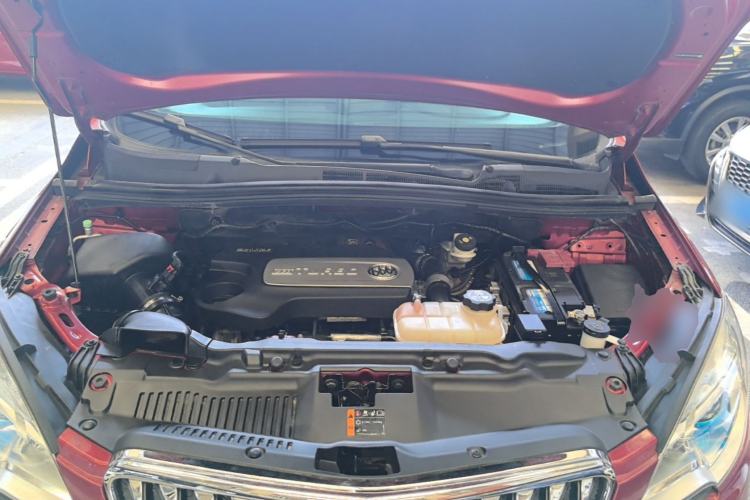 Used Buick Encore 2015 1.4T Automatic Two-Wheel Drive Urban Elite Version Engine Bay