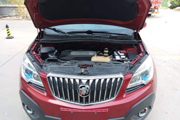 Used Buick Encore 2015 1.4T Automatic Two-Wheel Drive Urban Elite Version Engine Bay