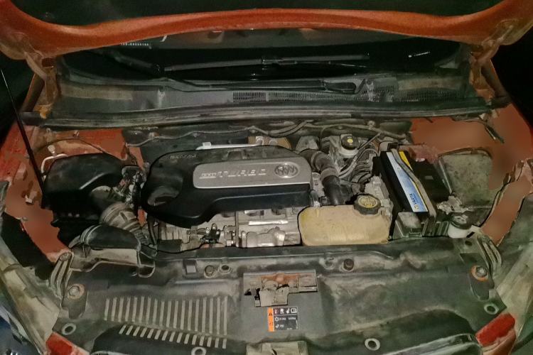 Used Buick Encore 2015 1.4T Manual Two-Wheel Drive Urban Advanced Model Engine Bay