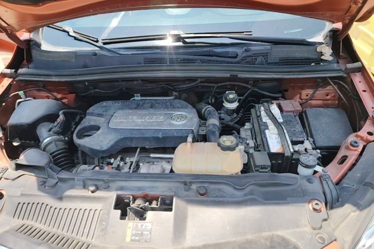 Used Buick Encore 2015 1.4T Automatic Two-Wheel Drive Urban Elite Version Engine Bay