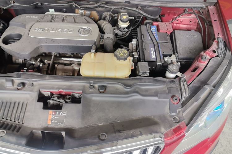 Used Buick Encore 2015 1.4T Automatic Two-Wheel Drive Urban Elite Version Engine Bay Left