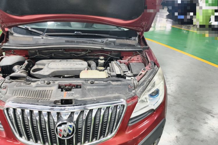 Used Buick Encore 2015 1.4T Automatic Two-Wheel Drive Urban Elite Version Engine Bay Left