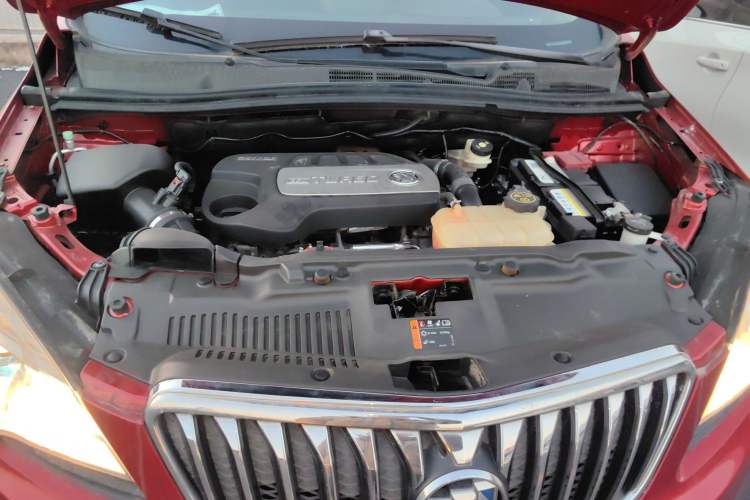Used Buick Encore 2015 1.4T Automatic Two-Wheel Drive Urban Elite Version Engine Bay