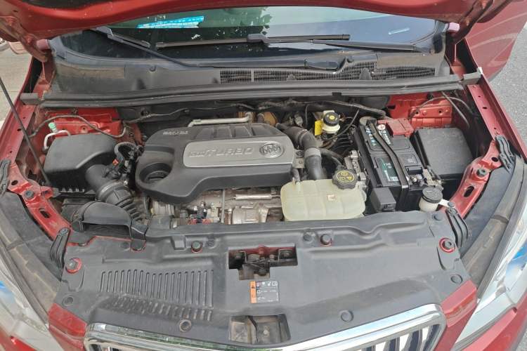 Used Buick Encore 2015 1.4T Automatic Two-Wheel Drive Urban Elite Version Engine Bay