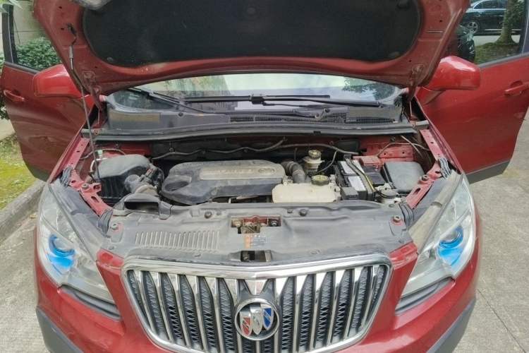 Used Buick Encore 2015 1.4T Automatic Two-Wheel Drive Urban Elite Version Engine Bay