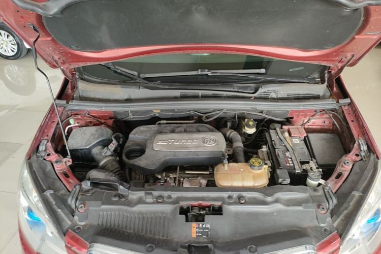 Used Buick Encore 2015 1.4T Automatic Two-Wheel Drive Urban Elite Version Engine Bay