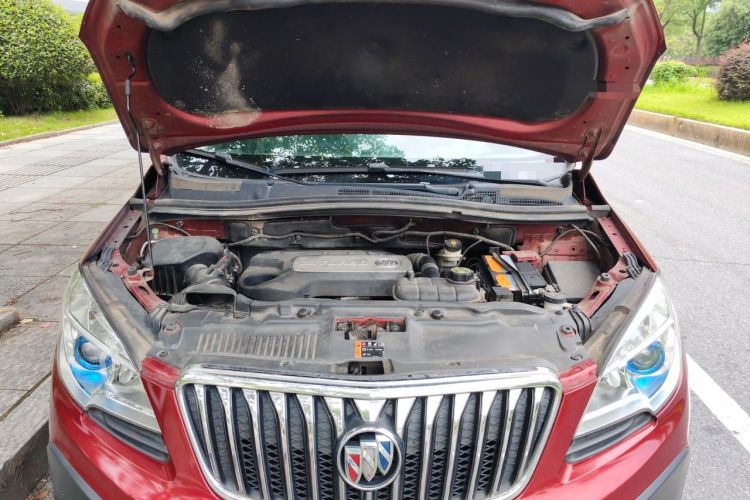 Used Buick Encore 2015 1.4T Automatic Two-Wheel Drive Urban Elite Version Engine Bay