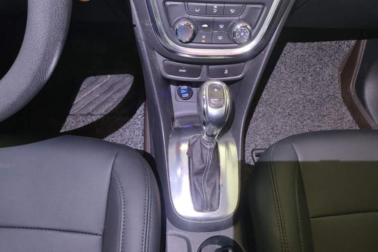 Used Buick Encore 2015 1.4T Automatic Two-Wheel Drive Urban Elite Version Gear Lever