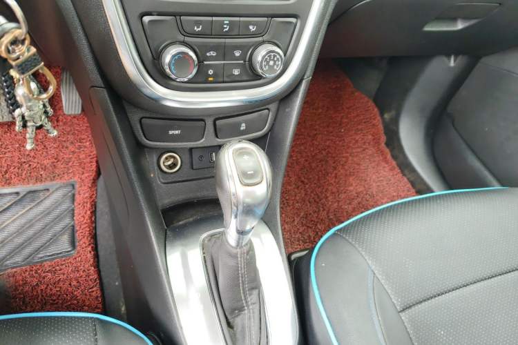 Used Buick Encore 2015 1.4T Automatic Two-Wheel Drive Urban Elite Version Gear Lever