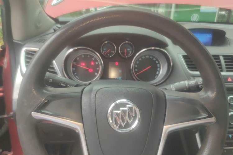 Used Buick Encore 2015 1.4T Manual Two-Wheel Drive Urban Advanced Model Instrument Cluster