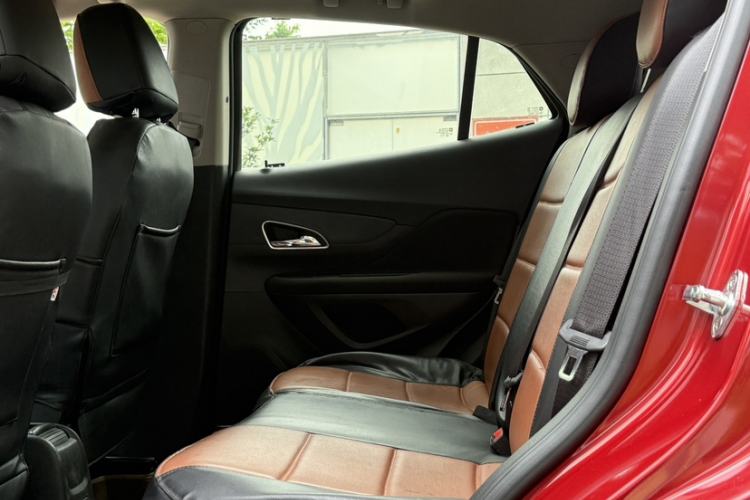 Used Buick Encore 2015 1.4T Automatic Two-Wheel Drive Urban Elite Version Interior 6