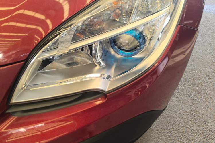 Used Buick Encore 2015 1.4T Automatic Two-Wheel Drive Urban Elite Version Left Front Headlight