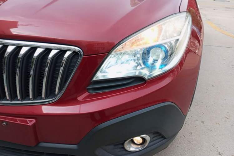 Used Buick Encore 2015 1.4T Automatic Two-Wheel Drive Urban Elite Version Left Front Headlight