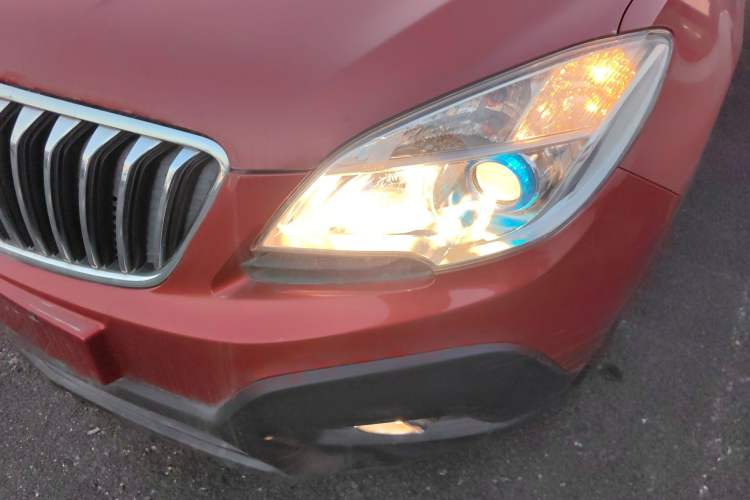 Used Buick Encore 2015 1.4T Automatic Two-Wheel Drive Urban Elite Version Left Front Headlight
