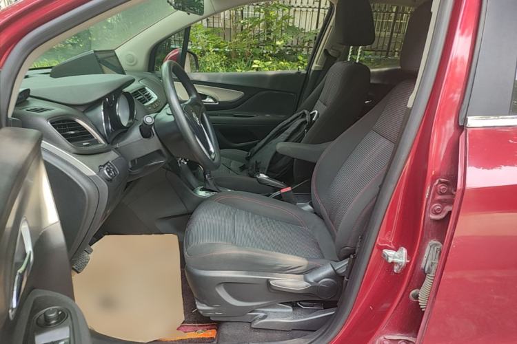 Used Buick Encore 2015 1.4T Automatic Two-Wheel Drive Urban Elite Version Left Front Seat