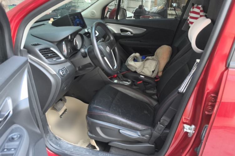 Used Buick Encore 2015 1.4T Automatic Two-Wheel Drive Urban Elite Version Left Front Seat