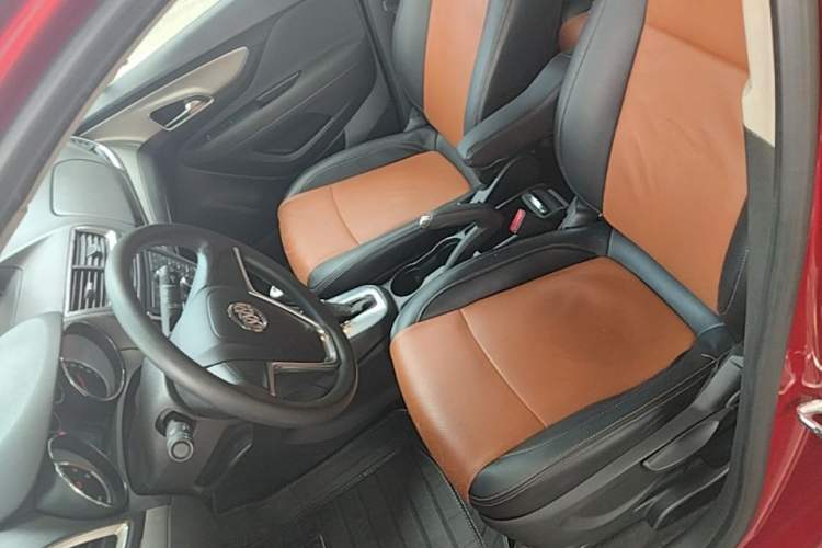 Used Buick Encore 2015 1.4T Automatic Two-Wheel Drive Urban Elite Version Left Front Seat