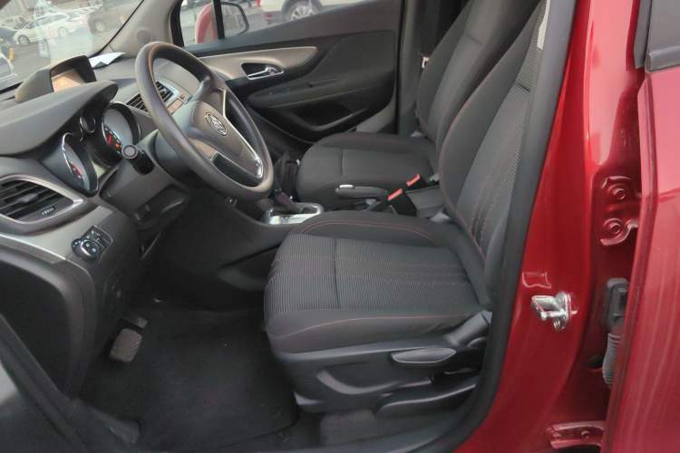 Used Buick Encore 2015 1.4T Automatic Two-Wheel Drive Urban Elite Version Left Front Seat