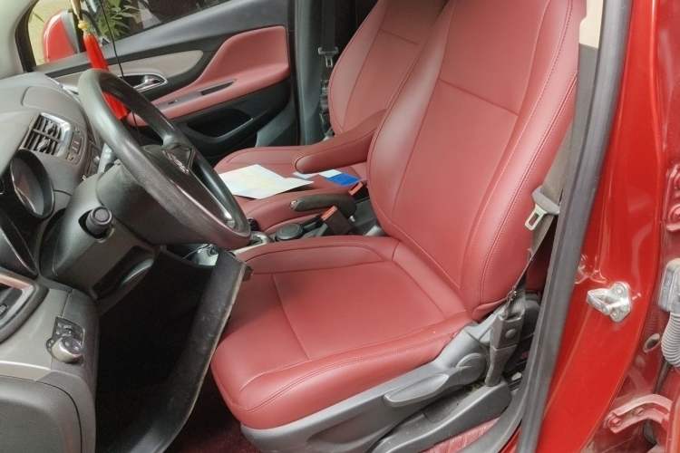 Used Buick Encore 2015 1.4T Automatic Two-Wheel Drive Urban Elite Version Left Front Seat