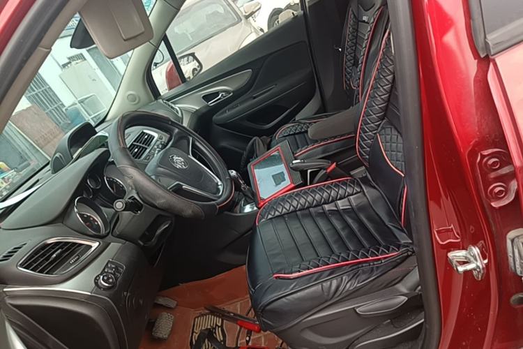 Used Buick Encore 2015 1.4T Automatic Two-Wheel Drive Urban Elite Version Left Front Seat