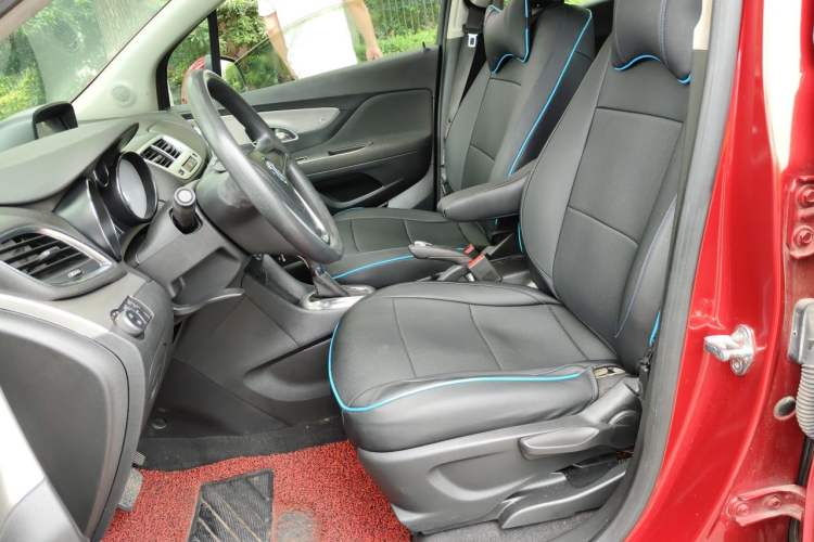 Used Buick Encore 2015 1.4T Automatic Two-Wheel Drive Urban Elite Version Left Front Seat