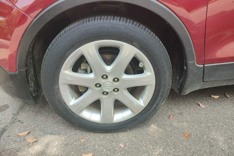 Used Buick Encore 2015 1.4T Automatic Two-Wheel Drive Urban Elite Version Left Front Wheel Hub