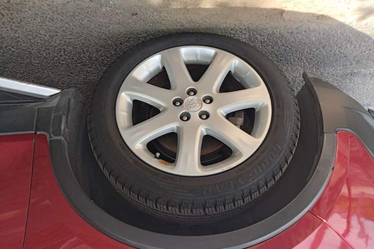 Used Buick Encore 2015 1.4T Automatic Two-Wheel Drive Urban Elite Version Left Front Wheel Hub