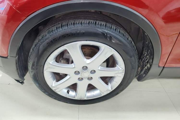 Used Buick Encore 2015 1.4T Automatic Two-Wheel Drive Urban Leading Model Left Front Wheel Hub