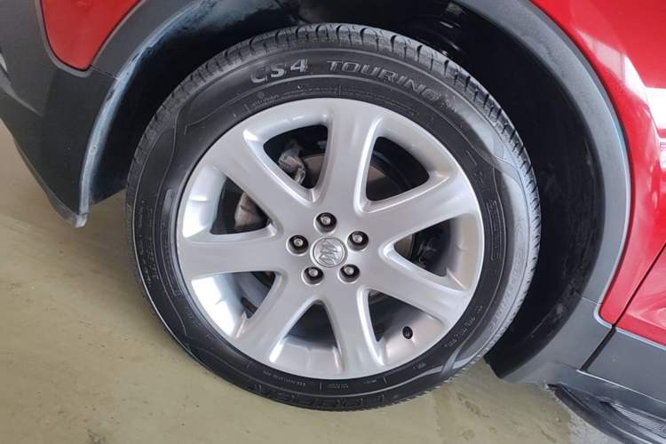 Used Buick Encore 2015 1.4T Automatic Two-Wheel Drive Urban Elite Version Left Front Wheel Hub
