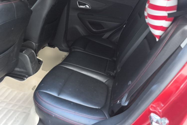 Used Buick Encore 2015 1.4T Automatic Two-Wheel Drive Urban Elite Version Left Rear Seat