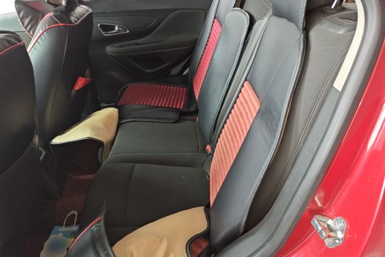 Used Buick Encore 2015 1.4T Automatic Two-Wheel Drive Urban Elite Version Left Rear Seat