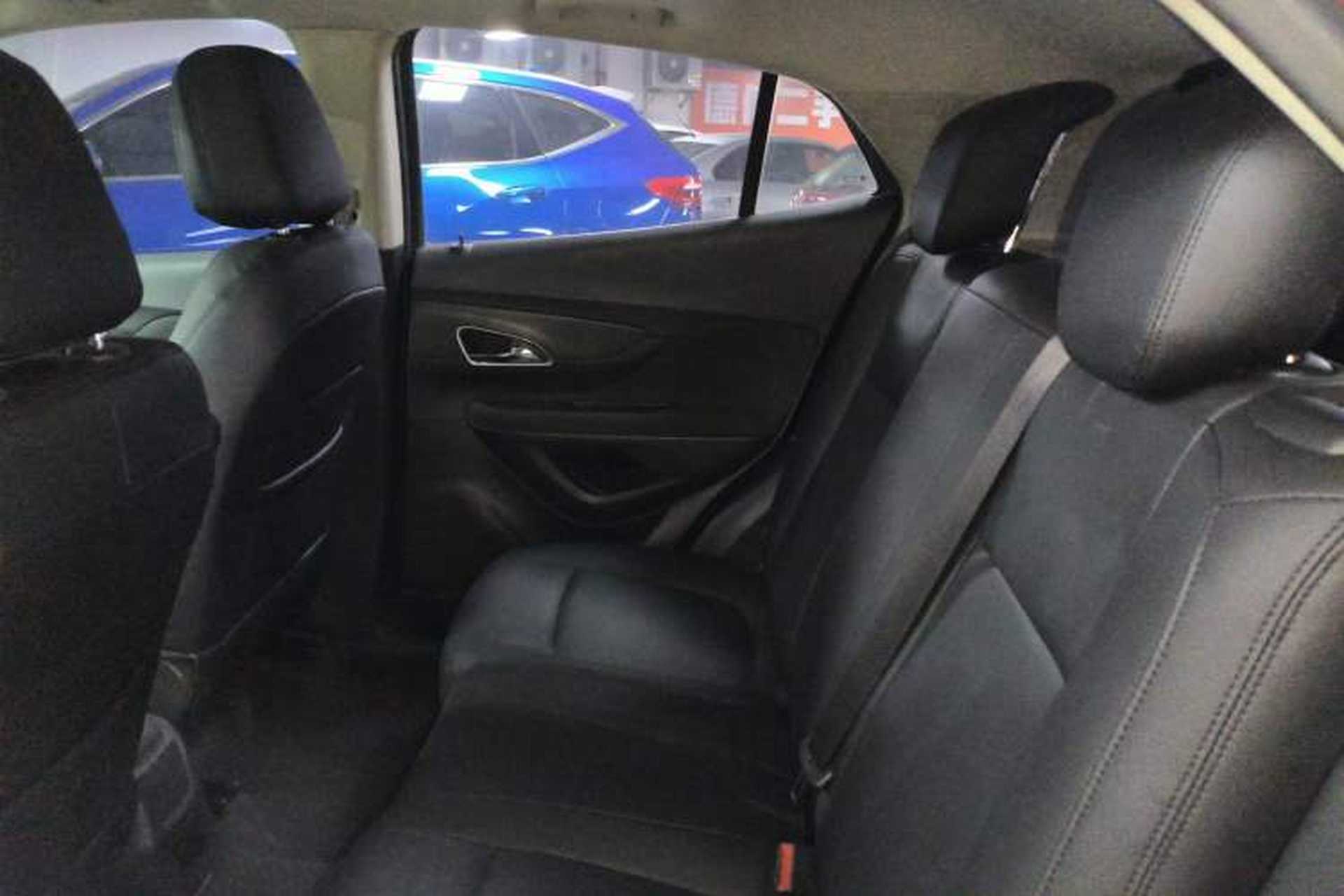 Used Buick Encore 2015 1.4T Automatic Two-Wheel Drive Urban Elite Version Left Rear Seat