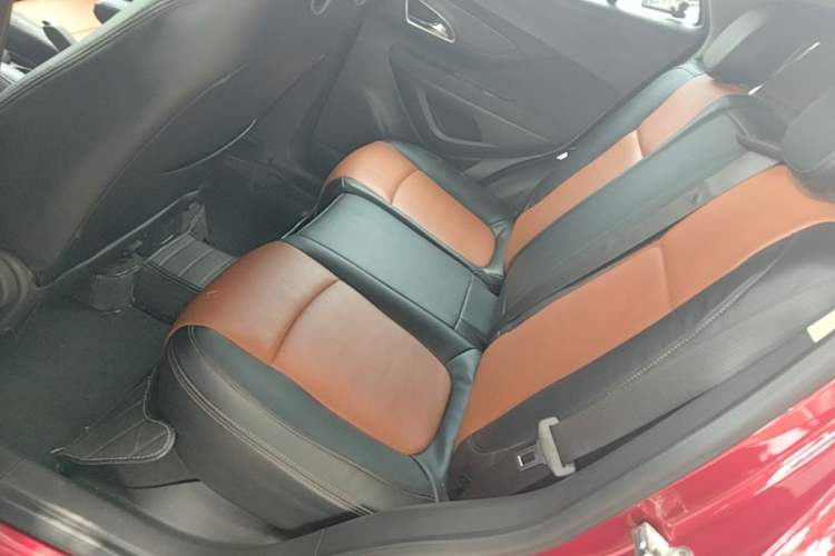 Used Buick Encore 2015 1.4T Automatic Two-Wheel Drive Urban Elite Version Left Rear Seat