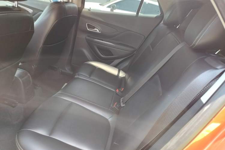 Used Buick Encore 2015 1.4T Automatic Two-Wheel Drive Urban Elite Version Left Rear Seat