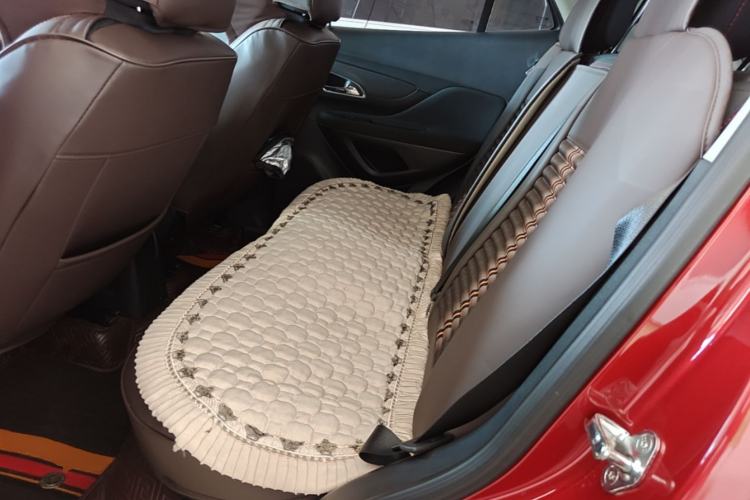Used Buick Encore 2015 1.4T Automatic Two-Wheel Drive Urban Elite Version Left Rear Seat