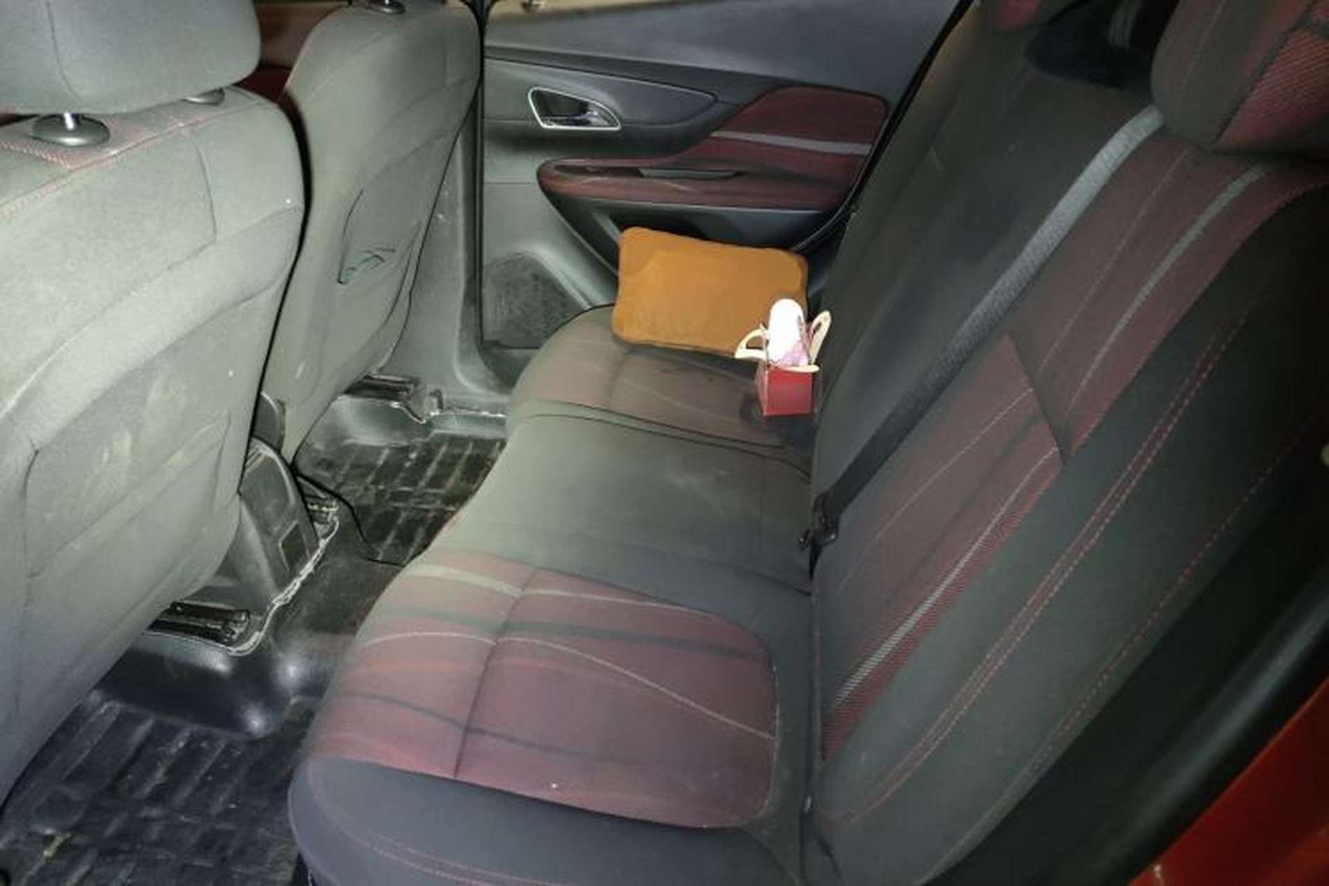 Used Buick Encore 2015 1.4T Manual Two-Wheel Drive Urban Advanced Model Left Rear Seat