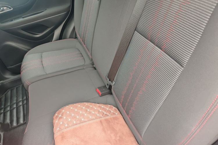 Used Buick Encore 2015 1.4T Automatic Two-Wheel Drive Urban Elite Version Left Rear Seat