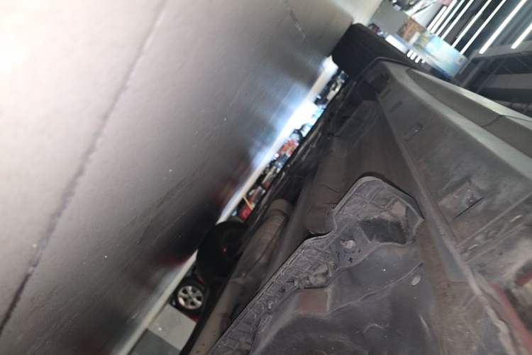 Used Buick Encore 2015 1.4T Automatic Two-Wheel Drive Urban Elite Version Left Side Sill