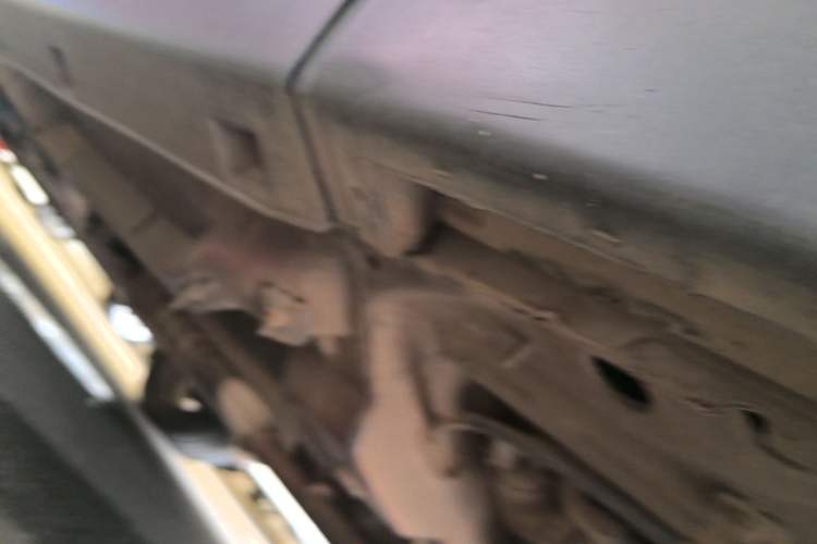Used Buick Encore 2015 1.4T Automatic Two-Wheel Drive Urban Elite Version Left Side Sill