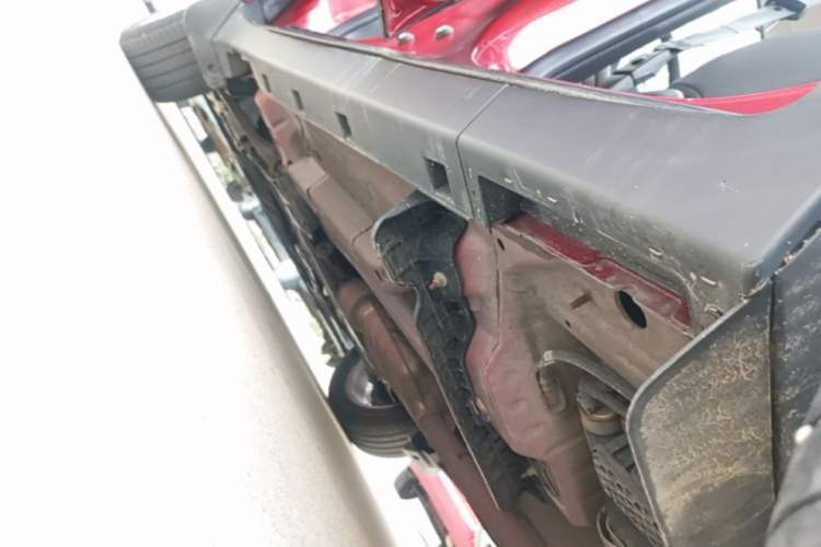 Used Buick Encore 2015 1.4T Automatic Two-Wheel Drive Urban Elite Version Left Side Sill