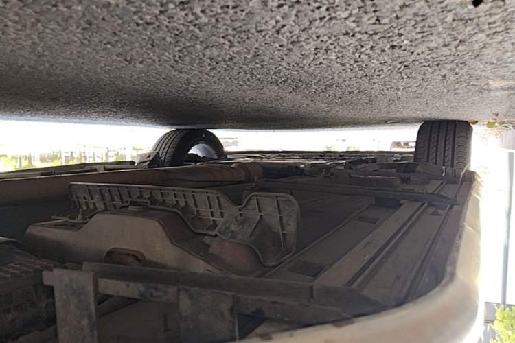 Used Buick Encore 2015 1.4T Automatic Two-Wheel Drive Urban Elite Version Left Side Sill